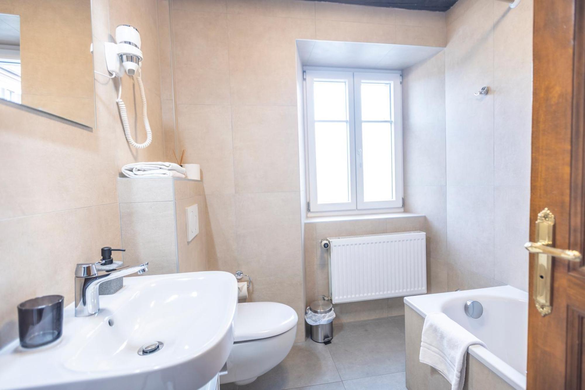 Hotel De France La Chaux De Fonds Eksteriør bilde